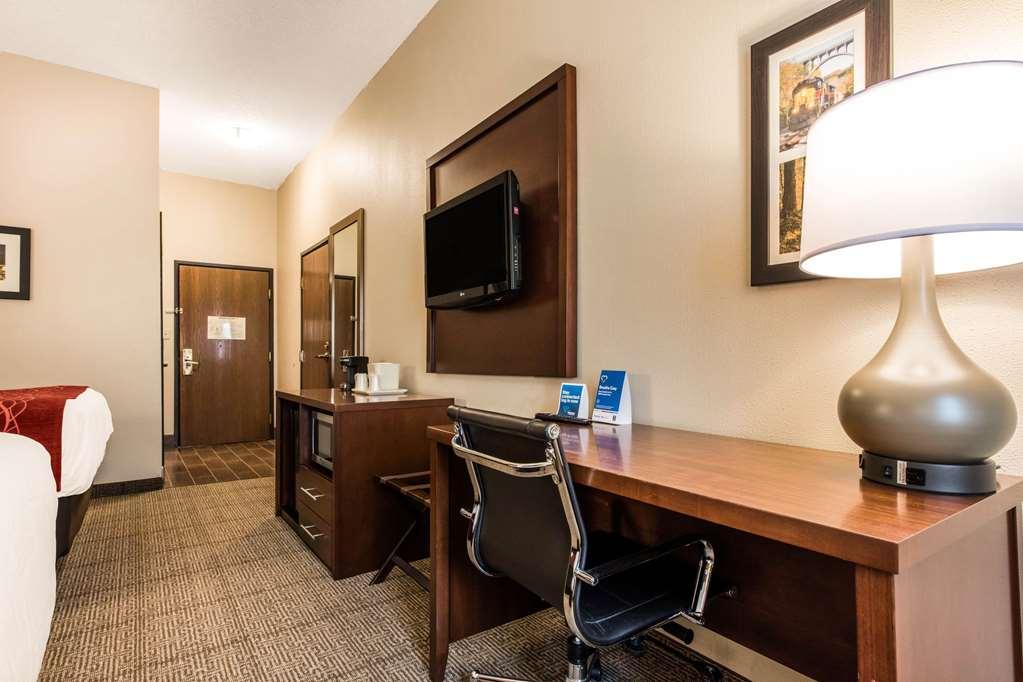 Comfort Inn & Suites Streetsboro - Kent Room photo